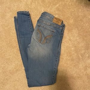 Size 1 Hollister Ripped jeans